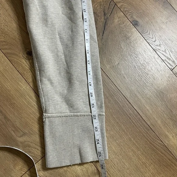 American Eagle Outfitters Men's Light Tan 1/4 Zip-Up Sweater size Medium - Picture 13 of 13